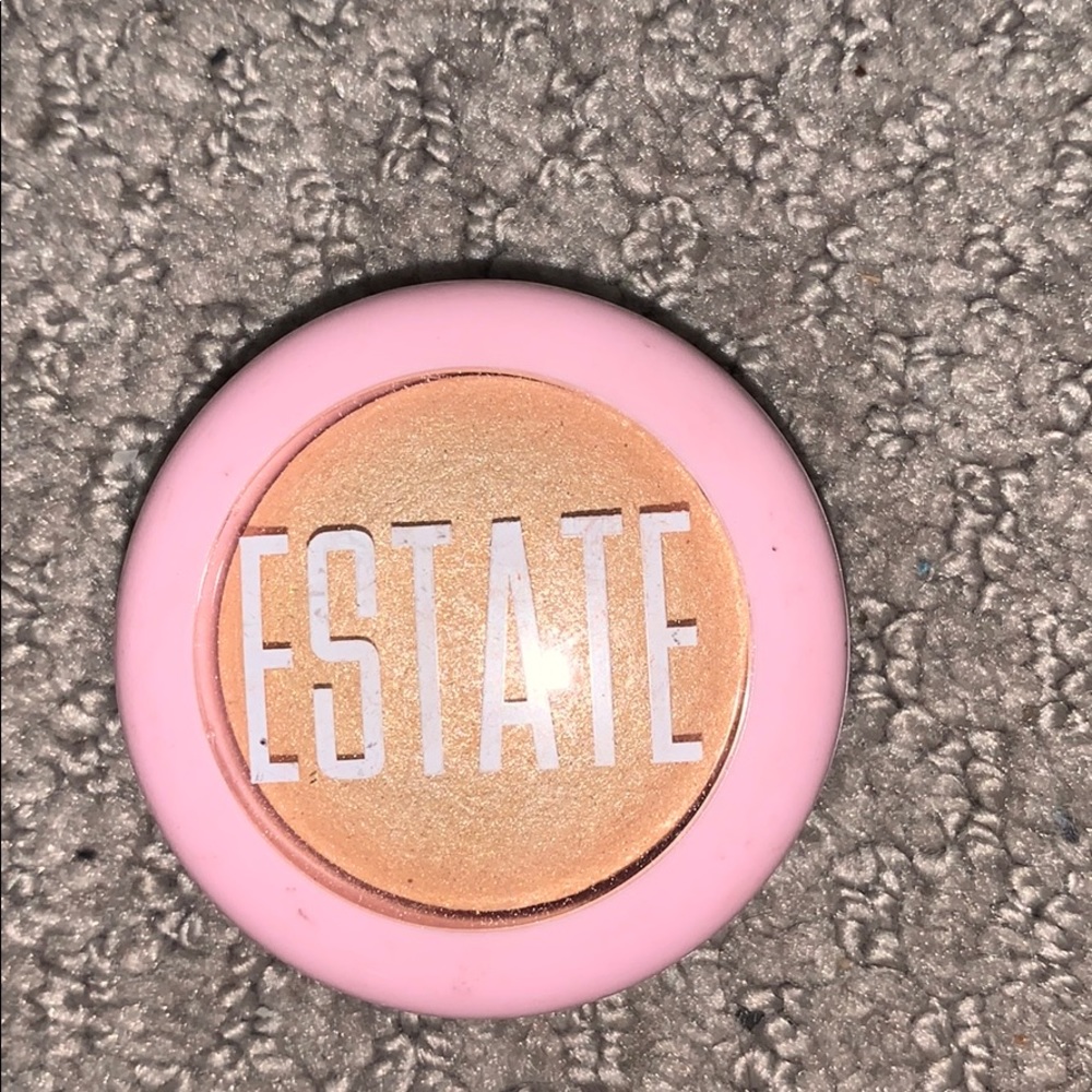 ESTATE SINGLE EYESHADOW